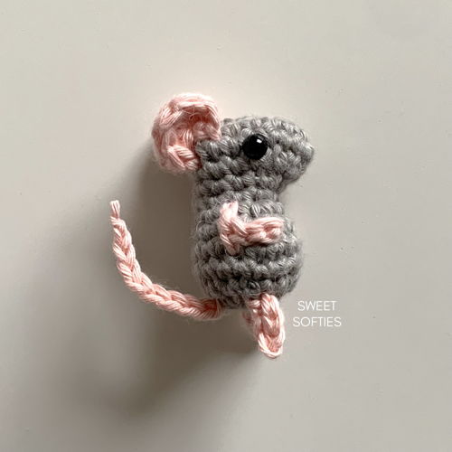 How to crochet a mouse without sewing!