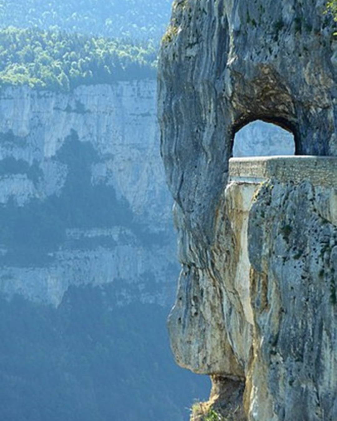 voyage - roadtrip - rando - vercors - combe laval - vanlife 