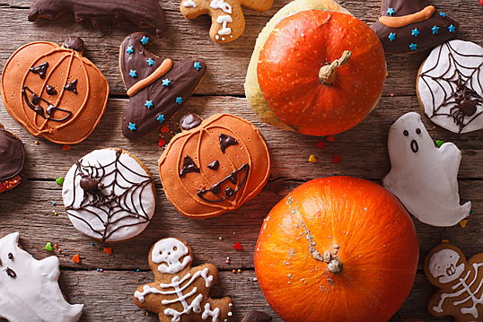  Costa Adeje
- Eight stylish Halloween party decoration ideas