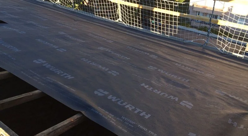 Pose d’un écran sous-toiture à Cannes-la-Bocca — photo 5 sur 6 — CEG TOITURE