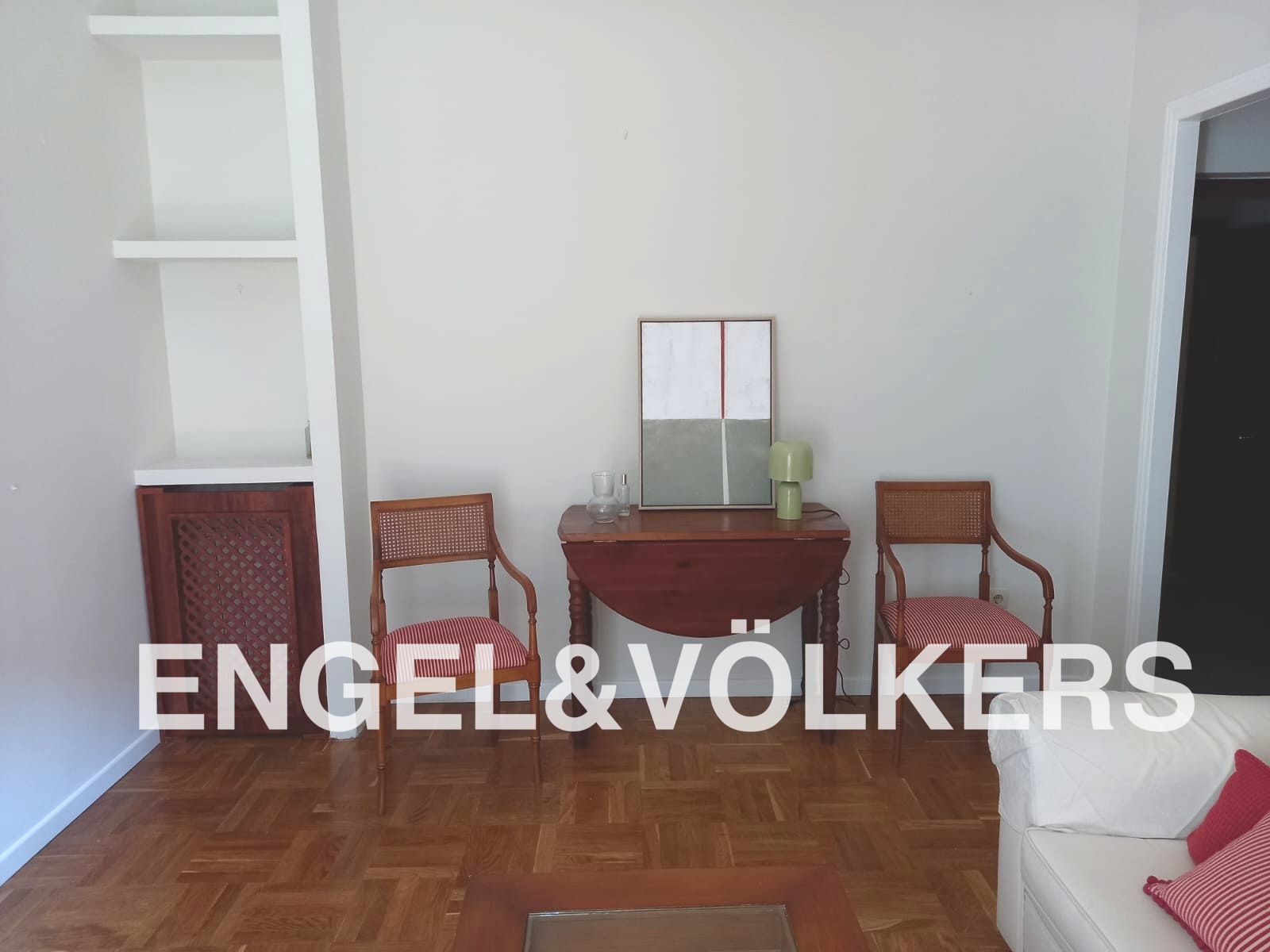 Exclusive furnished apartment for rent in Argüelles - Image 5