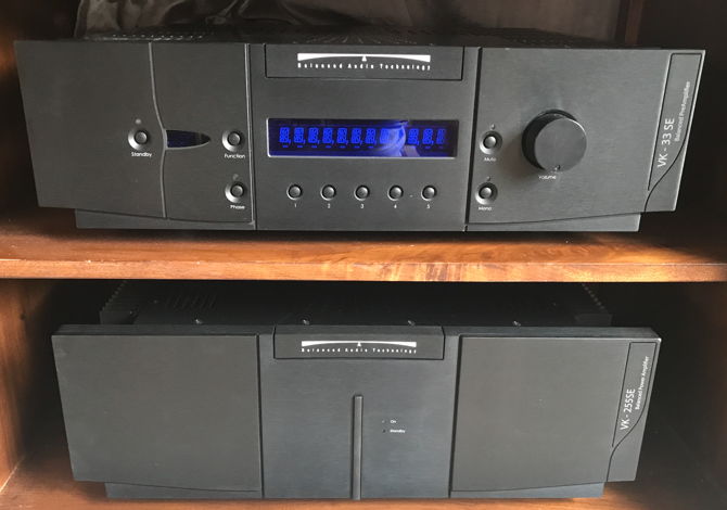 BAT  VK-255 SE Amplifier (less than 3 months old)