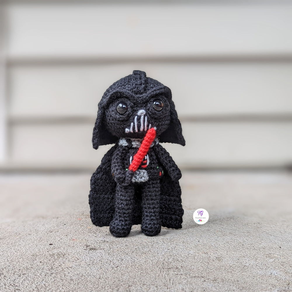 star-wars-darth-vader-amigurumi-crochet-pattern