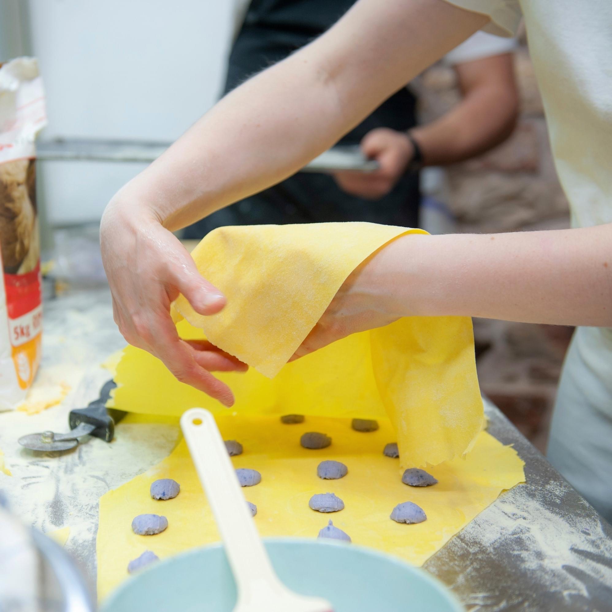 Corso di cucina di pasta fresca con aperitivo e degustazione 2026 ...