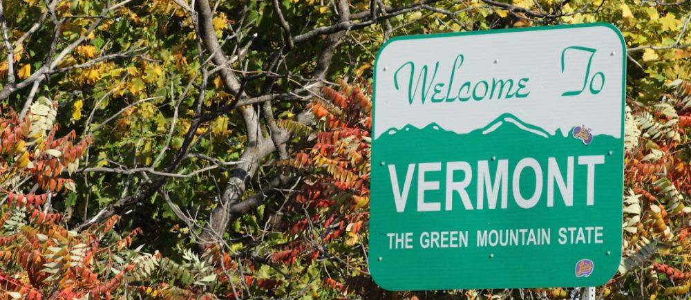 Welcome to Vermont sign