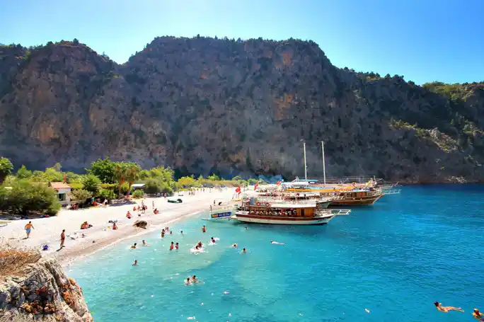 Explore the Famous 6 Islands