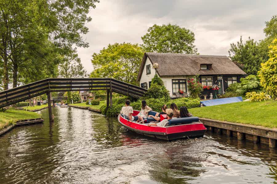 Giethoorn, Afsluitdijk & Zaanse Schans Day Tour with Hotel Pickup - photo 4