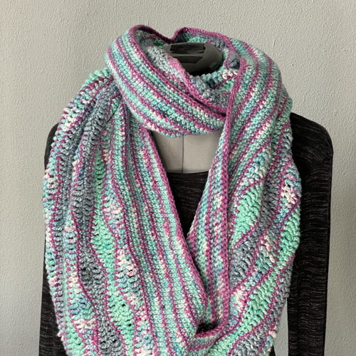 Gehäkelter Wellenschal Olga