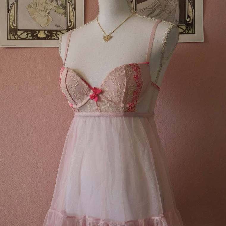 Victoria’s Secret Pink Babydoll (Vintage - 34B)