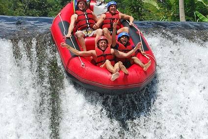 Visit a village and cook your lunch, rafting 