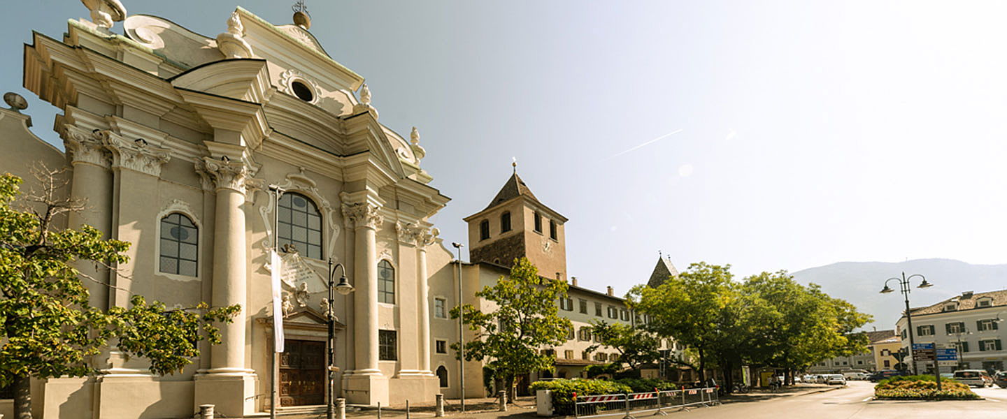  Bolzano
- Entdecken Sie die diversen Standortqualitäten, die Sie mit dem Kauf einer Immobilie in Bozen erwarten
