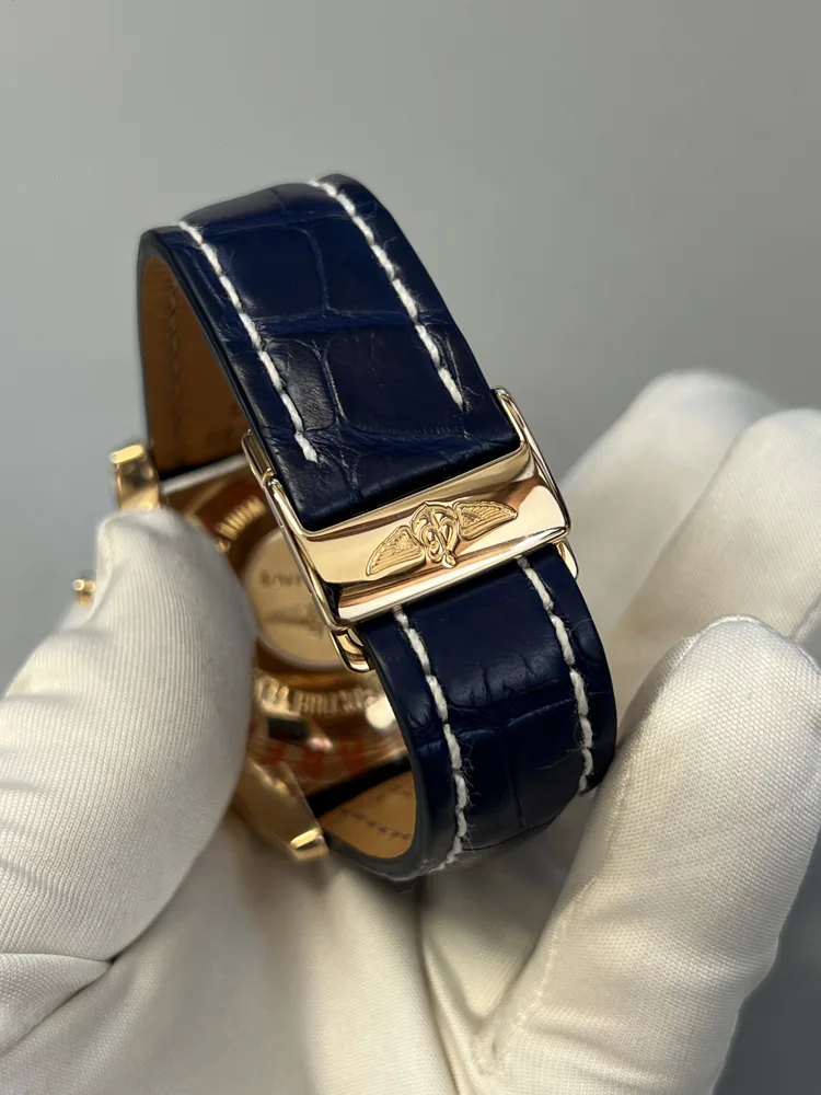 HB011012/B957 full set 2012. Official Breitling service done in 2025.