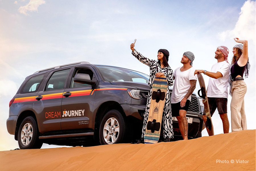 Dubai Marina Luxury Yacht Tour - Desert Safari in Red Dunes - photo 2
