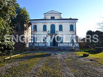  Treviso
- prestigiosa-villa-storica-a-porta-santi-quaranta (2).jpg