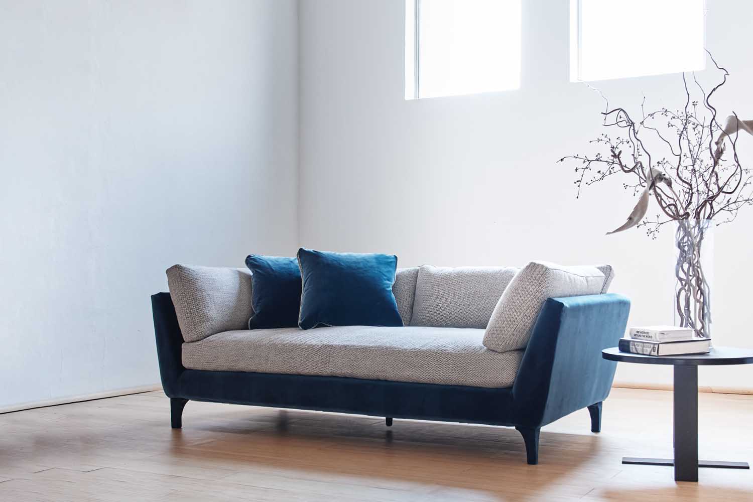 blue sustainable sofa, gray eco friendly sofa, herringbone natural textile sofa, where to buy natural sofas, beste nachhaltige sofas