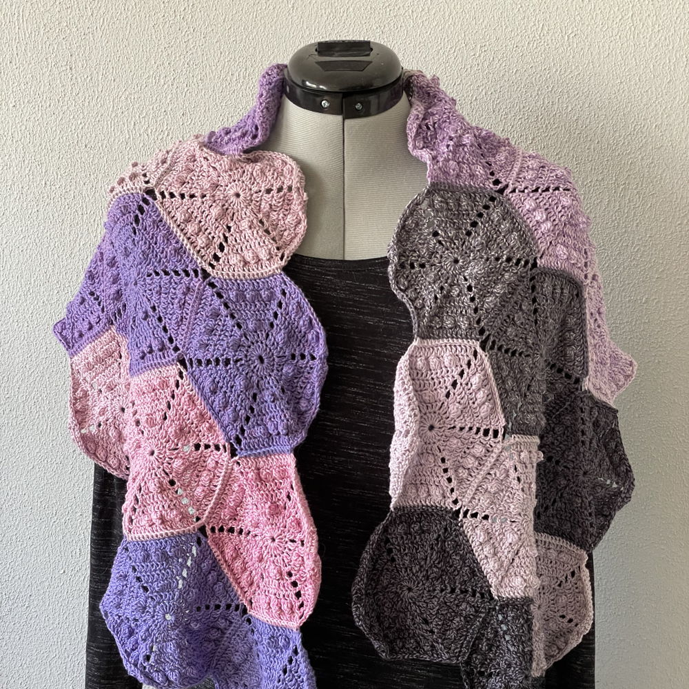 Gehäkelter Sechseckschal Hannah