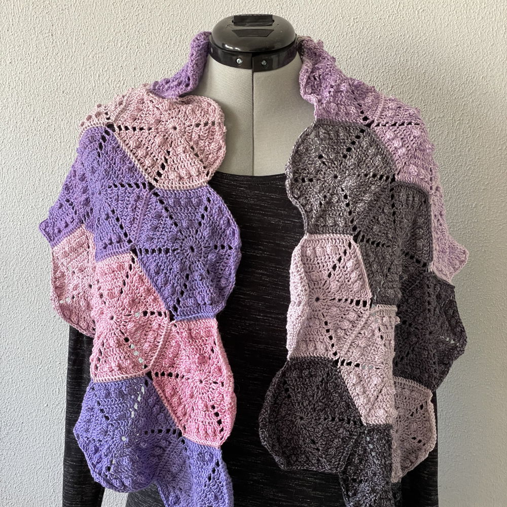 Crocheted hexagon scarf Hannah