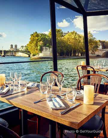 Cruise down the River Seine