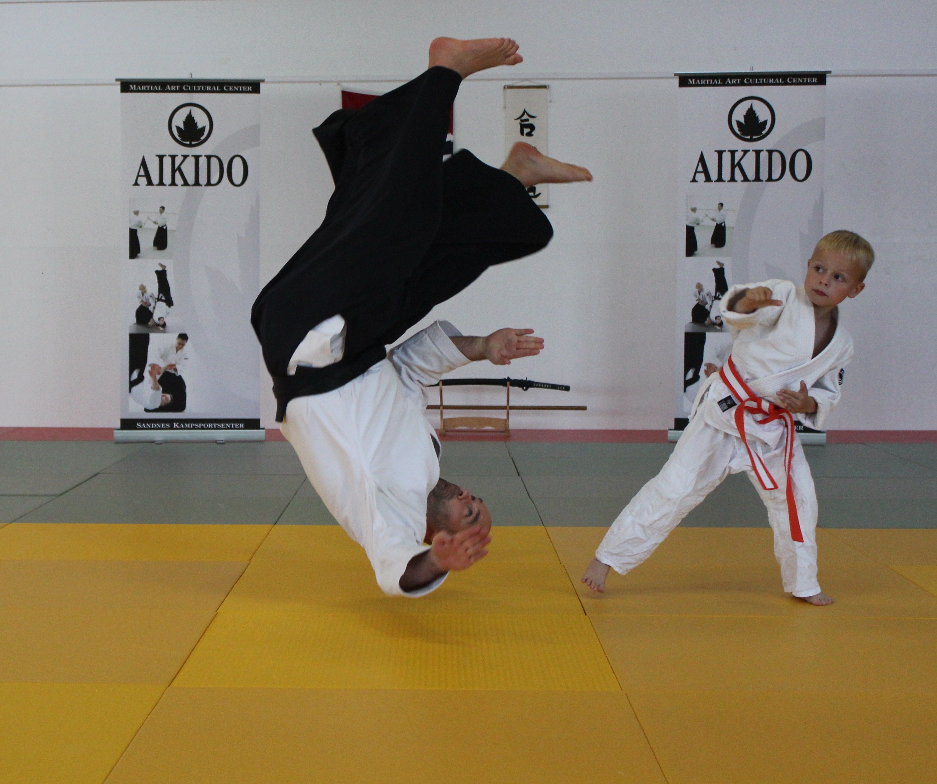 Dette er fra en av våre tidligere barnegrupper der han fortsatt trener med oss i Aikido, nå er 19 år gammel.