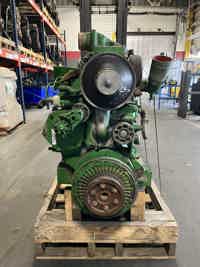 John Deere 6081 8.1L Running Engine
