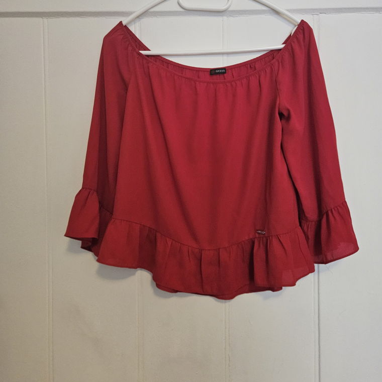 Rotes off-the-shoulder Top von Guess