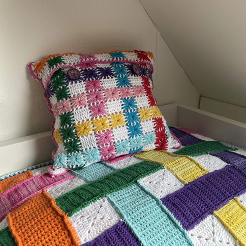 Crocheted woven cushion Arina