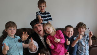 alleszauberei geburtstagsgruppe glücklich kinder