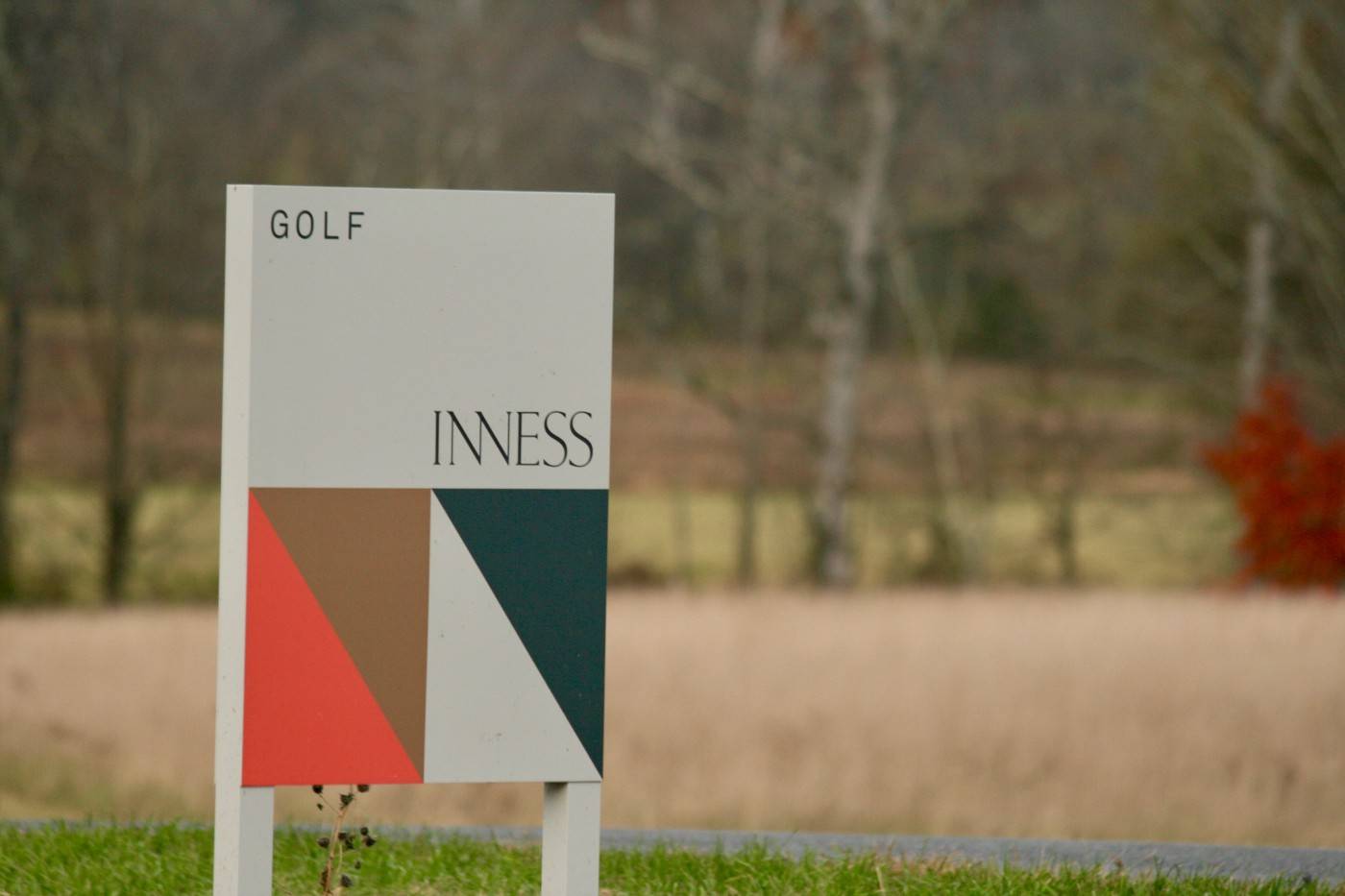 The sign that greets visitors as they arrive at the course. Details matter at Inness.