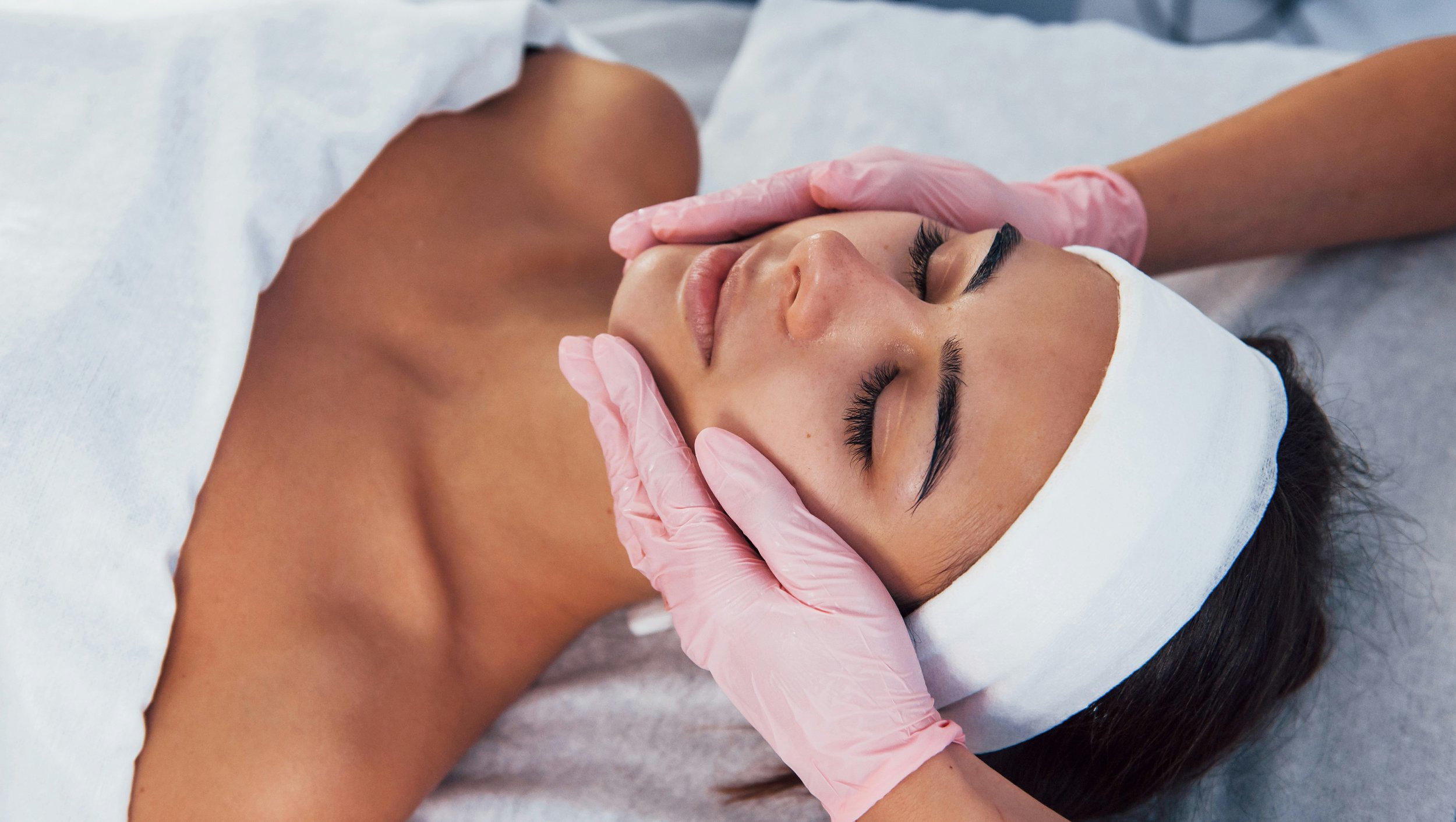 Rejuvenating In-Home Organic Facial image