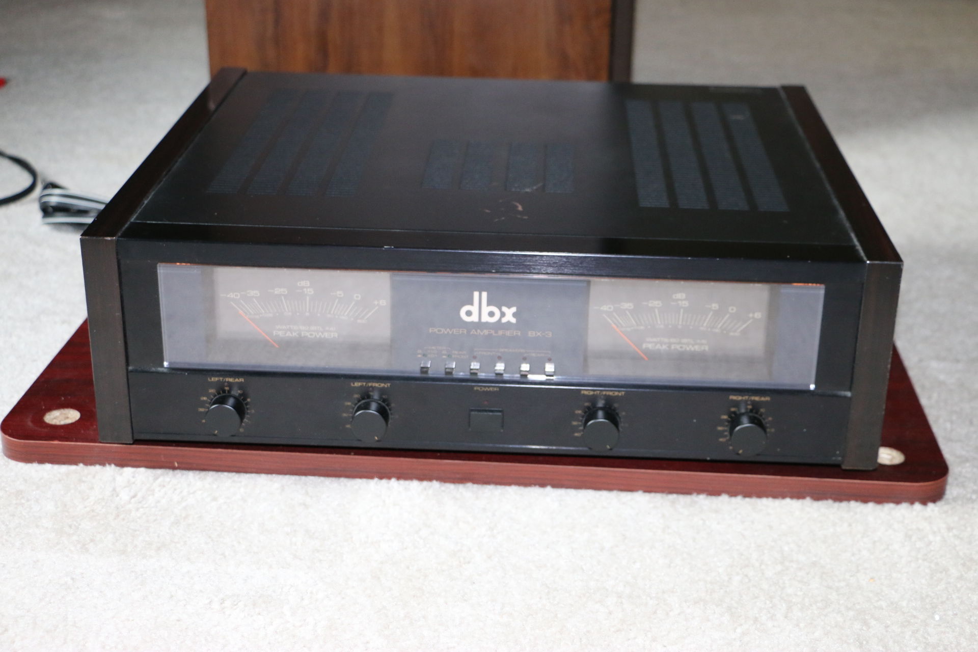 dbx BX-3 パワーアンプ DBX BX-3の仕様