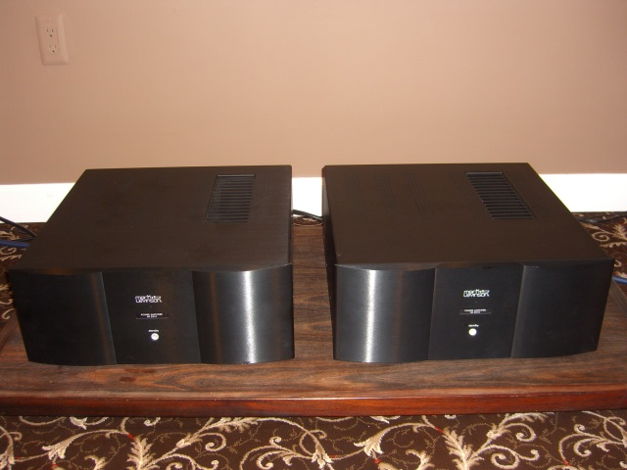 A pair Mark Levinson  No 531h Mono Amplifier.