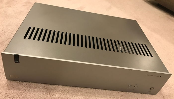 Arcam FMJ P38 Power Amplifier