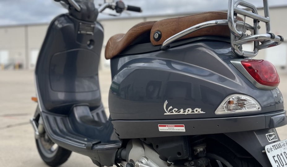 VESPA LX 150 for rent near Austin, TX Riders Share