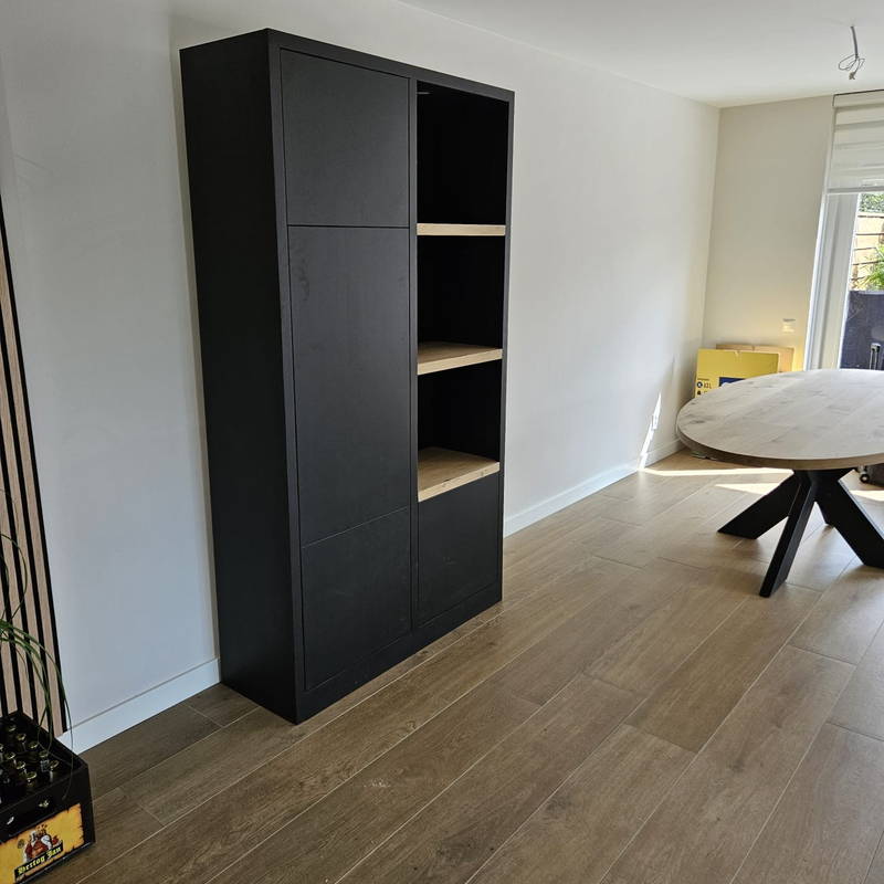 Wandkasten op maat, klantproject Houtenmeubelshop