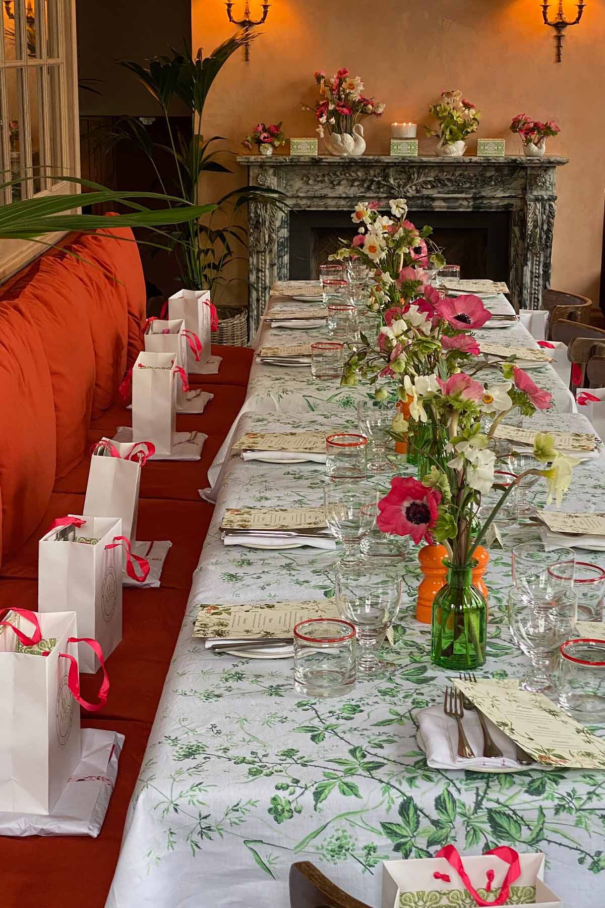 A spring table with printed linen tablecloth by YOLKE