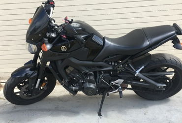 2016 YAMAHA FZ-09 motorcycle for rent near Hawthorne, CA