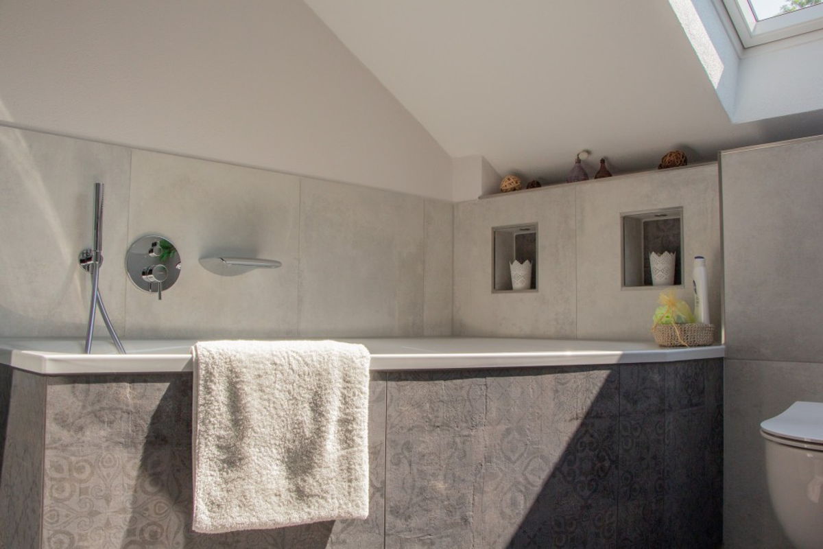 Foto Kundenreferenz Badsanierung Wellness mit barrierefreier Dusche