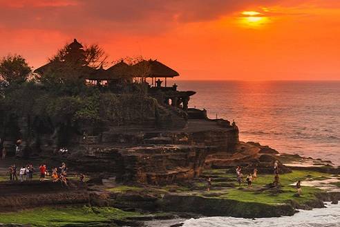 Royal Family Temple & Tanah Lot Sunset Tour