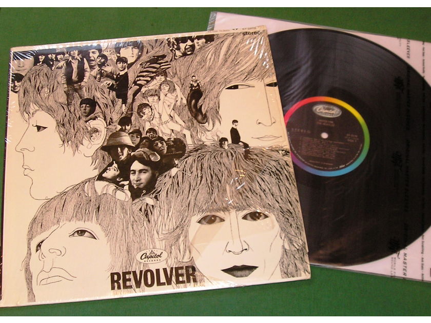 BEATLES - REVOLVER - * 1968 ISSUE CAP62x LABEL - WEST COAST PRESS * PRE-BARCODE - NM 9/10 - In Shrink