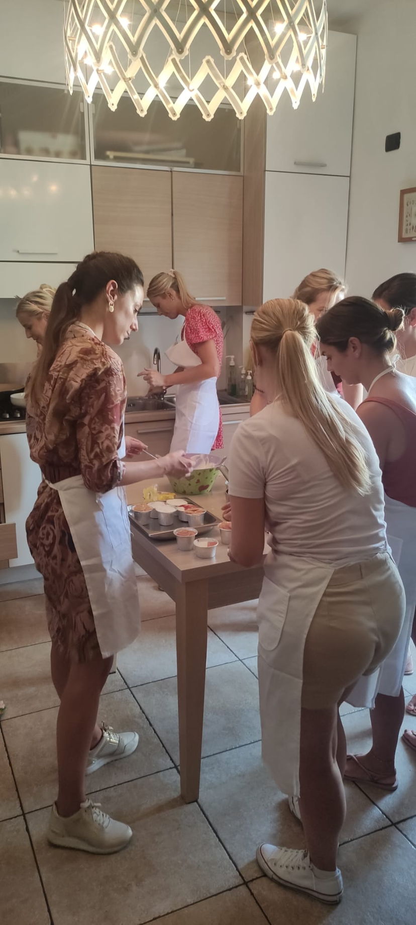 Corsi di cucina Verona: Addio al nubilato nella città di Giulietta e Romeo