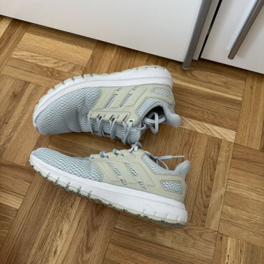Adidas sneakers//36.5