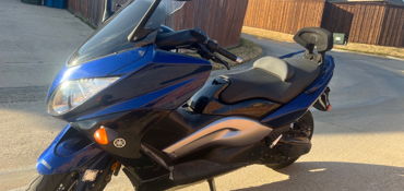 2009 YAMAHA XP500 TMAX DEEP BLUE motorcycle for rent near Carrollton, TX