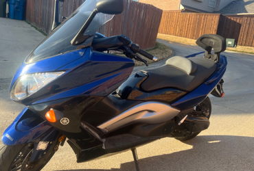 2009 YAMAHA XP500 TMAX DEEP BLUE motorcycle for rent near Carrollton, TX