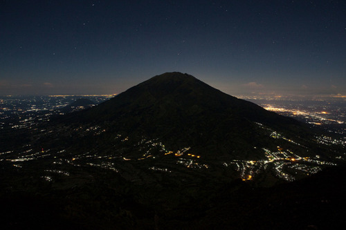 Ночное восхождение на вулкан Мерапи
