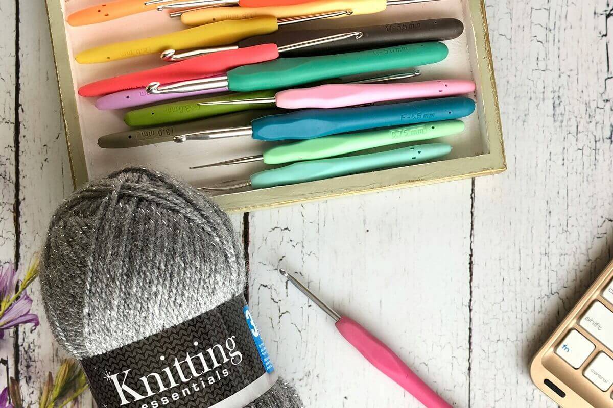 Kreative Geschenkidee zum Valentinstag: Häkelset