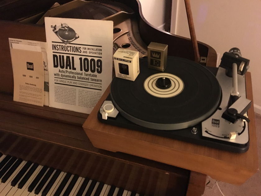 Dual Vintage Turntable 1009
