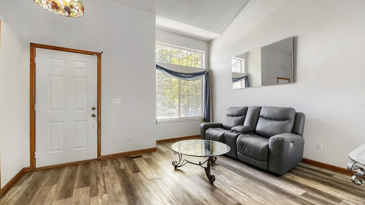 Slideshow image