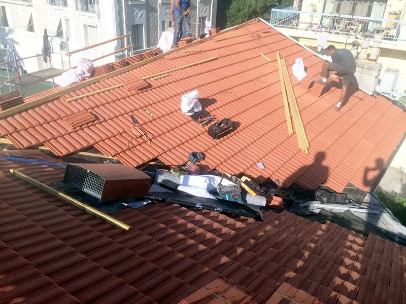 Réfection d’une toiture en tuiles de Marseille à Nice — photo 7 sur 9 — CEG TOITURE