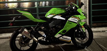 2025 KAWASAKI NINJA ZX-4RR ABS KRT EDITION motorcycle for rent near Davenport, FL