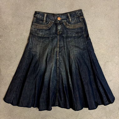“Hysterical” washed pleated denim midi skirt